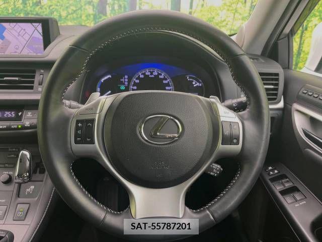 Lexus CT 2011-06 362702-8