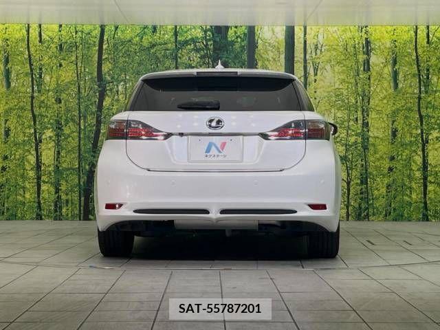 Lexus CT 2011-06 362702-15