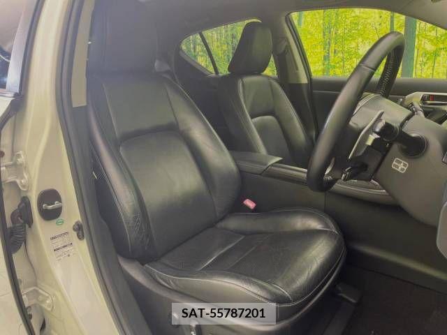 Lexus CT 2011-06 362702-9