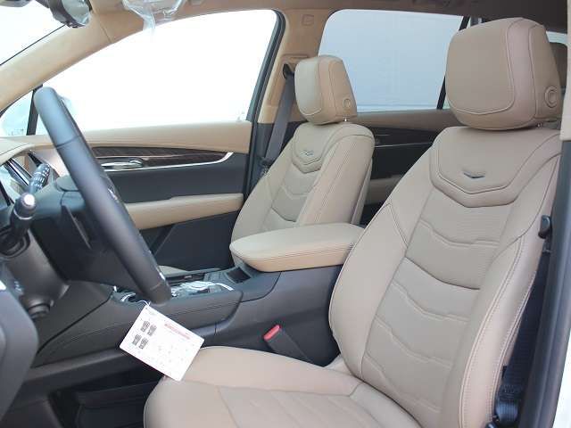 Cadillac XT6 2022-12 11042-3