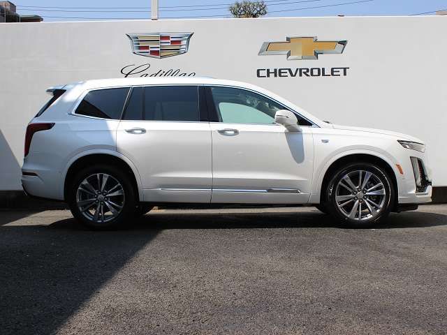 Cadillac XT6 2022-12 11042-6