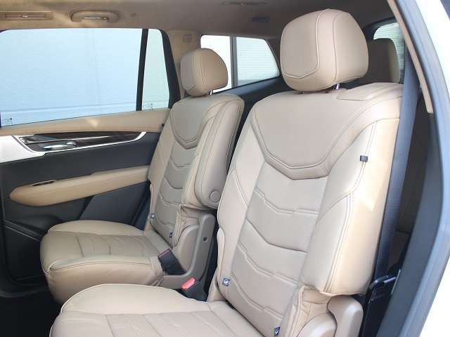 Cadillac XT6 2022-12 11042-11