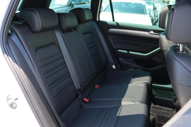 VolksWagen PASSAT VARIANT 2022-12 5006-7
