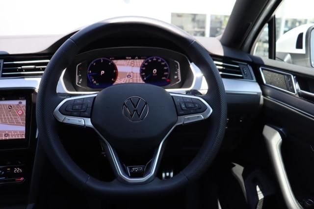 VolksWagen PASSAT VARIANT 2022-12 5006-10