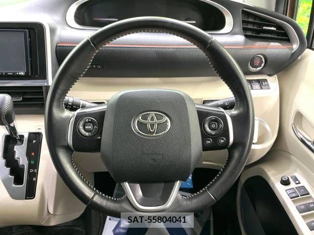 Toyota SIENTA 2015-10 240734-12