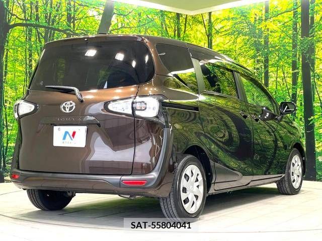 Toyota SIENTA 2015-10 240734-18