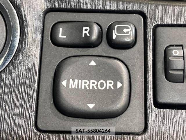 Toyota VITZ 2011-08 308710-5