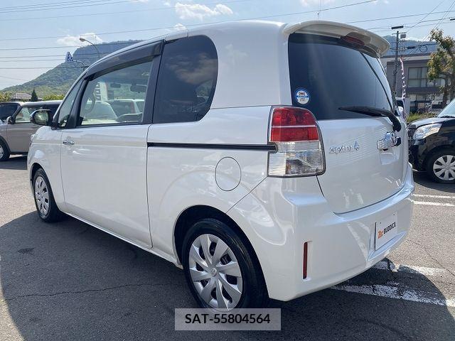 Toyota SPADE 2015-08 286021-6