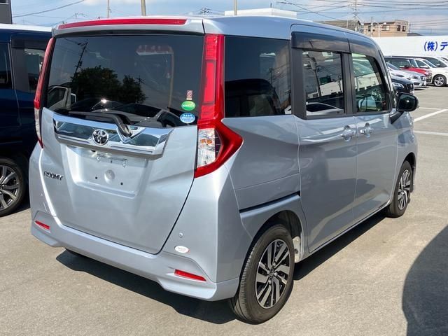 Toyota ROOMY 2018-08 20284-3