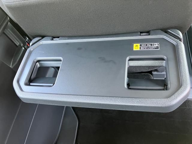 Toyota ROOMY 2018-08 20284-23