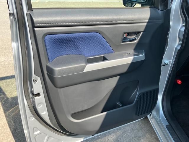 Toyota ROOMY 2018-08 20284-25