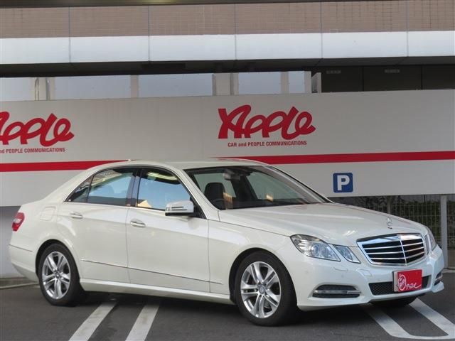 Mercedes Benz E-CLASS 2010-11 188308-1
