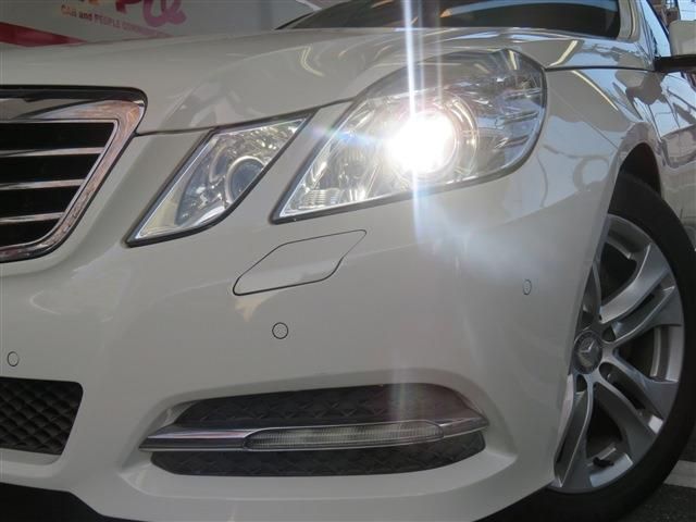 Mercedes Benz E-CLASS 2010-11 188308-4