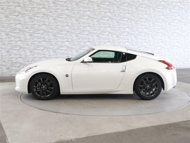 Nissan FAIRLADY Z 2015-05 21636-8
