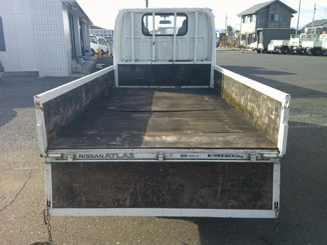 Nissan ATLAS 2003-11 1362-14