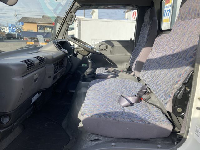 Nissan ATLAS 2003-11 1362-8