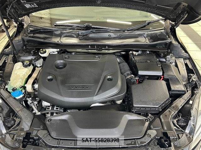 Volvo V40 2017-12 320572-19