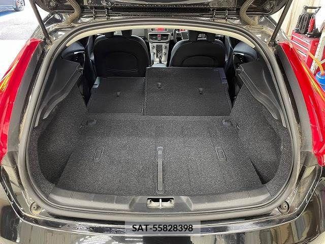 Volvo V40 2017-12 320572-10