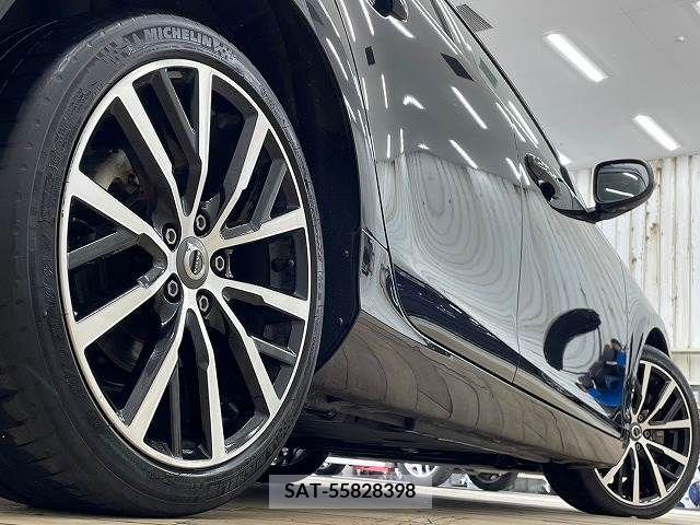 Volvo V40 2017-12 320572-18