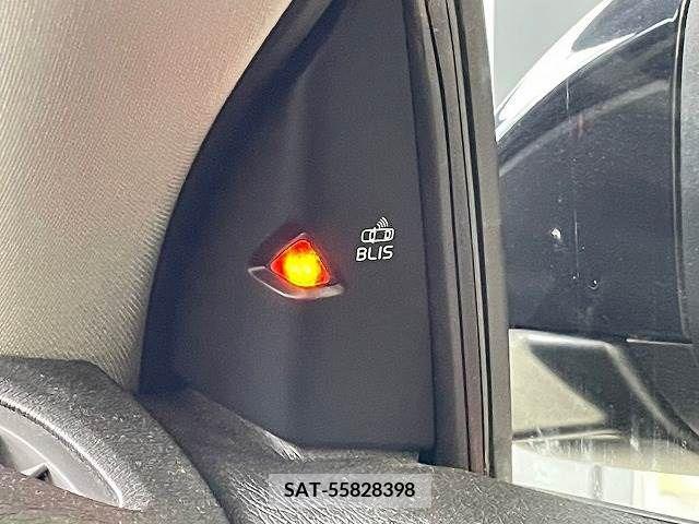Volvo V40 2017-12 320572-5