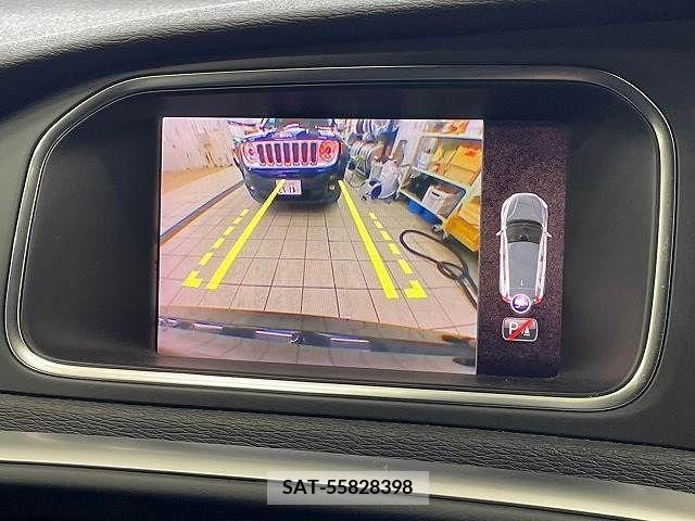 Volvo V40 2017-12 320572-3