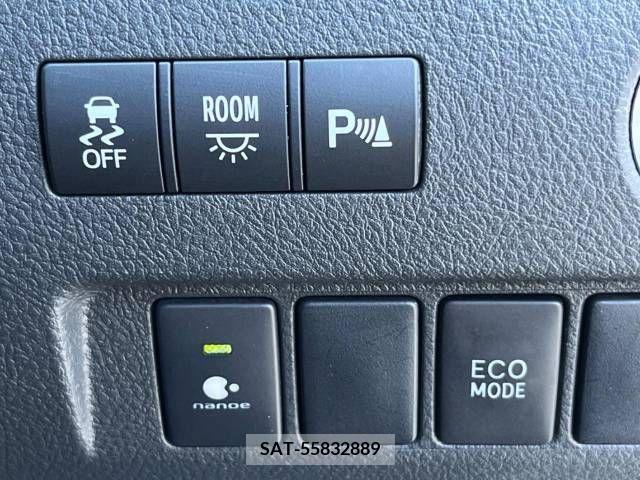 Toyota VELLFIRE 2012-03 369825-11