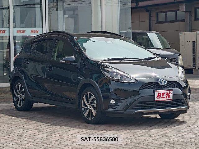 Toyota AQUA 2017-08 245271-6
