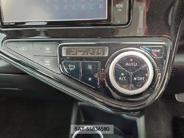 Toyota AQUA 2017-08 245271-22
