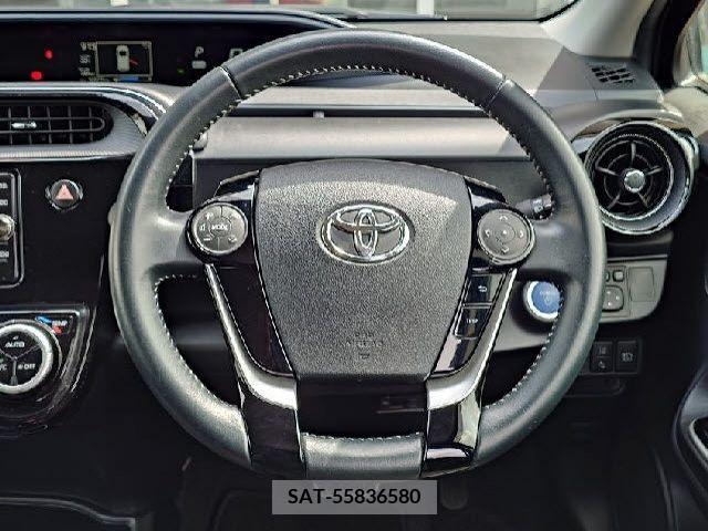 Toyota AQUA 2017-08 245271-21