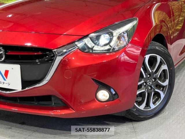 Mazda DEMIO 2014-11 381773-12