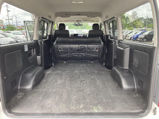 Toyota REGIUSACE VAN 2014-03 8090-17