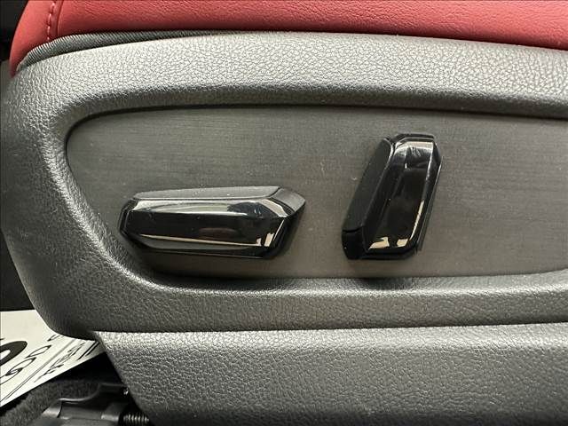 Lexus UX 2019-07 12039-10