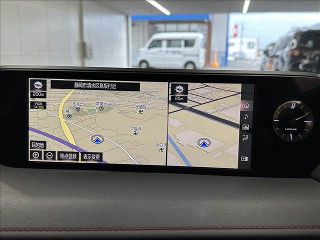 Lexus UX 2019-07 12039-3