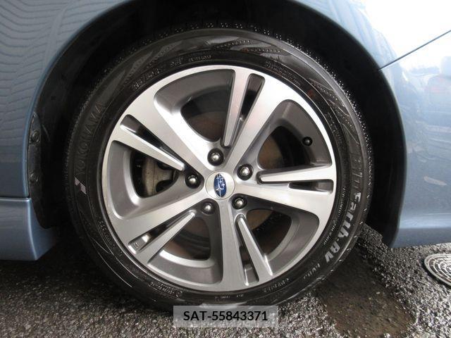 Subaru LEVORG 2017-09 215840-4