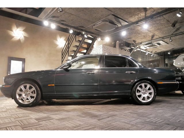 Jaguar XJ SERIES 2005-11 2815-4