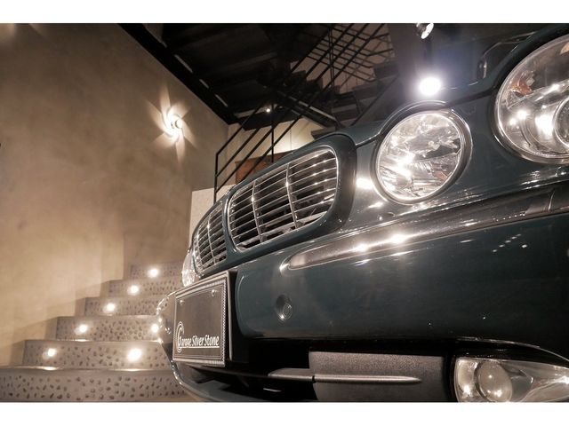 Jaguar XJ SERIES 2005-11 2815-6
