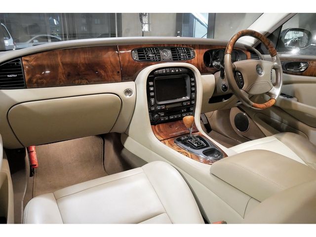 Jaguar XJ SERIES 2005-11 2815-16