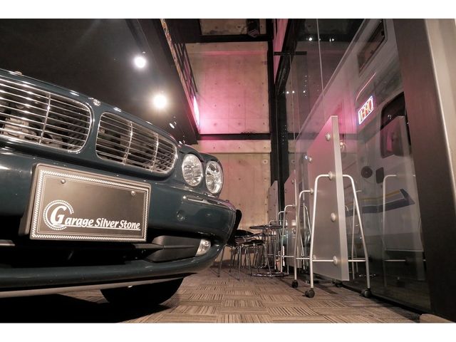 Jaguar XJ SERIES 2005-11 2815-5