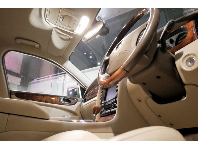 Jaguar XJ SERIES 2005-11 2815-11