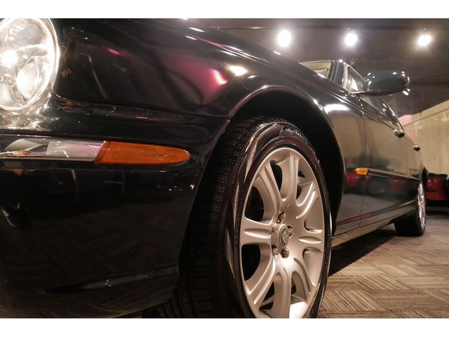 Jaguar XJ SERIES 2005-11 2815-17