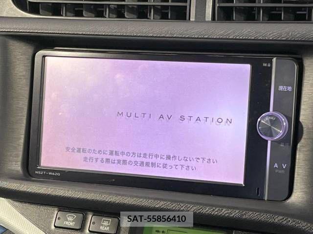 Toyota AQUA 2014-07 389304-2