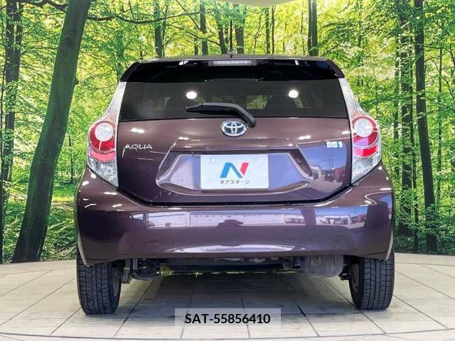 Toyota AQUA 2014-07 389304-15