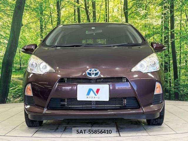 Toyota AQUA 2014-07 389304-14
