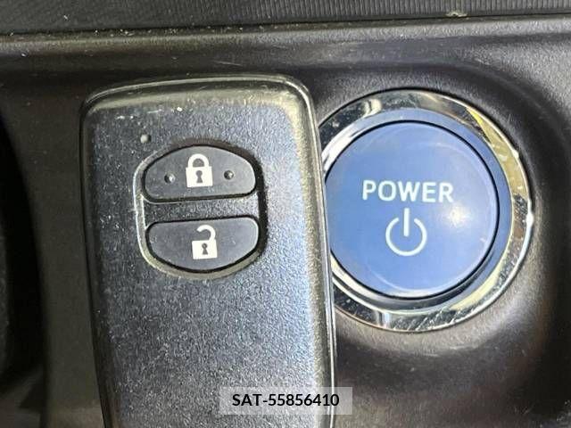 Toyota AQUA 2014-07 389304-4