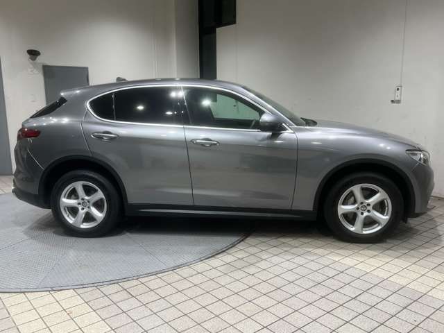 ALFA ROMEO STELVIO 2019-04 16901-3