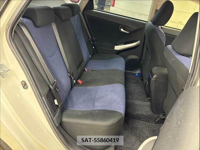 Toyota PRIUS 2012-11 322041-8