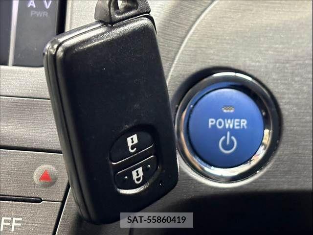 Toyota PRIUS 2012-11 322041-5
