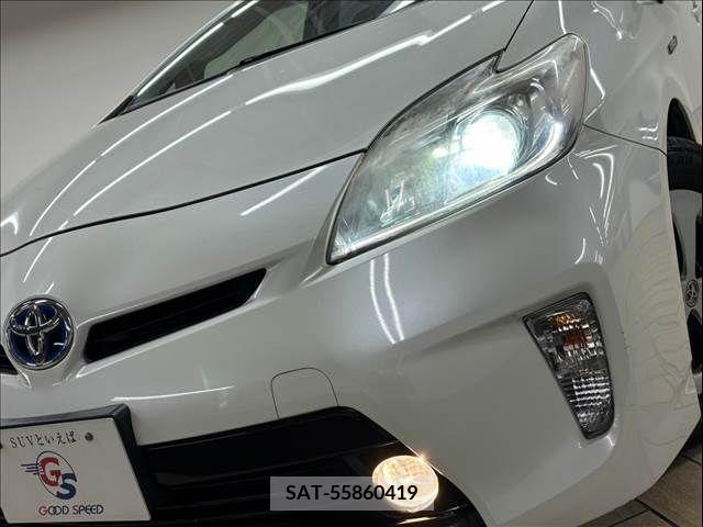 Toyota PRIUS 2012-11 322041-9