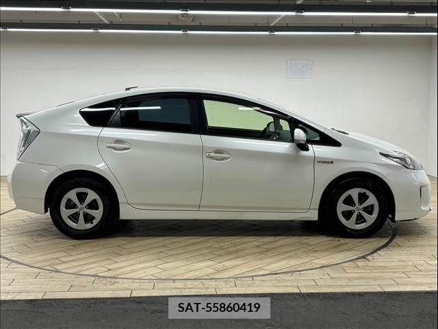 Toyota PRIUS 2012-11 322041-17