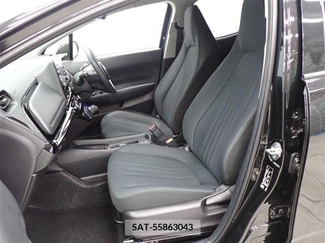 Toyota AQUA 2022-01 389259-23